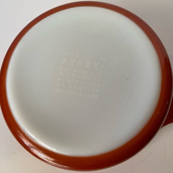 Pyrex Bowl Autumn Harvest 6 1/4" Round Casserole Bowl Wheat No Lid - Picture 4 of 4